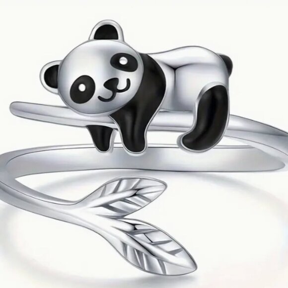 Women's Fashion Black & Silver accents Panda Finger Ring Adjustable One size - Picture 1 of 4